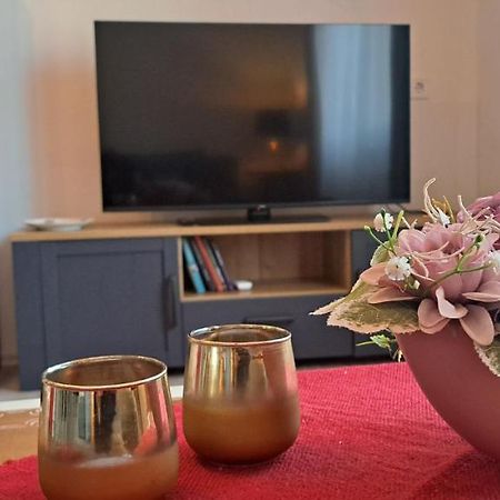 Napraforgo Apartman Apartment Szeged Luaran gambar