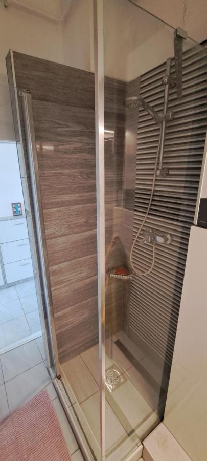 Napraforgo Apartman Apartment Szeged Luaran gambar