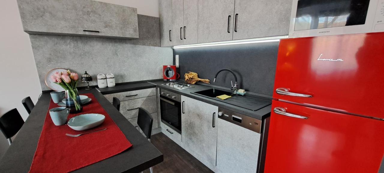Napraforgo Apartman Apartment Szeged Luaran gambar