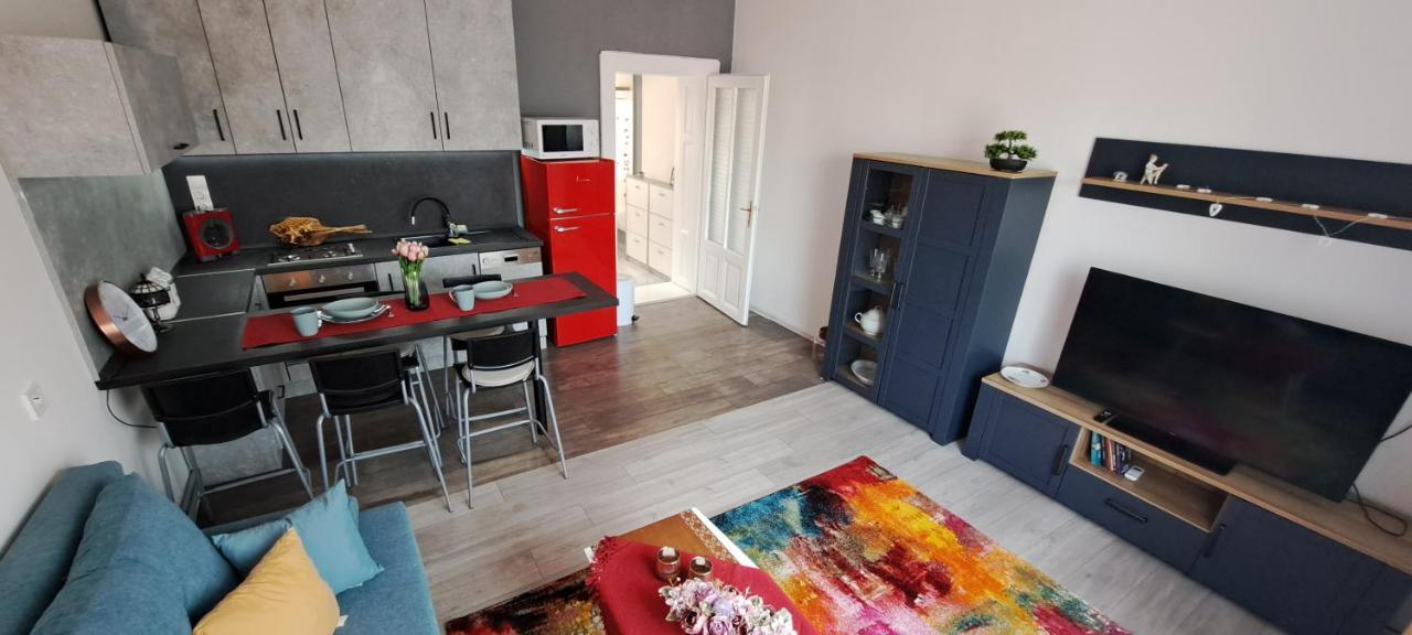 Napraforgo Apartman Apartment Szeged Luaran gambar