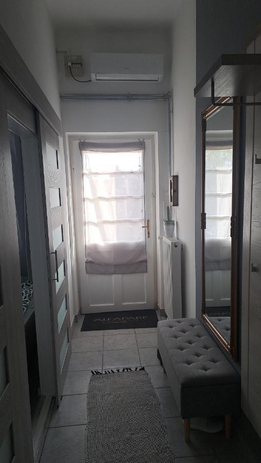 Napraforgo Apartman Apartment Szeged Luaran gambar